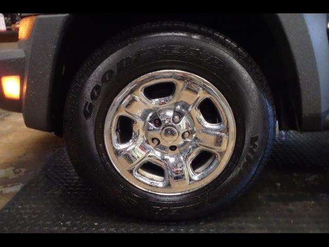 2005 Jeep Liberty Sport 4dr SUV